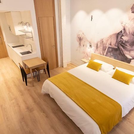 Plaza Mayor Suites & Apartments مدريد المظهر الخارجي الصورة